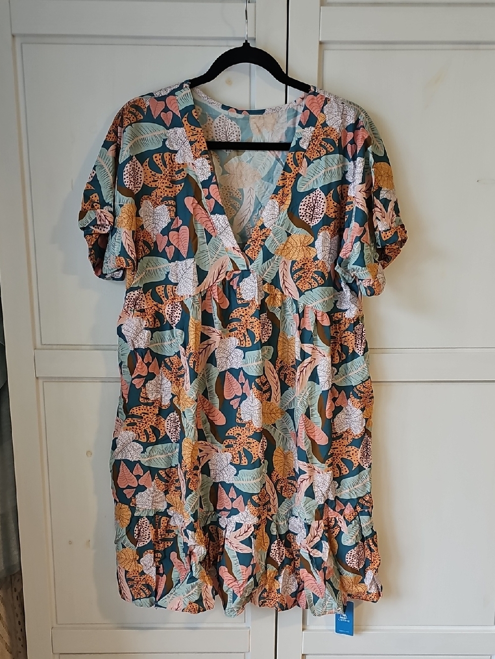 V-Neck Short Sleeve Floral Leaf Print Cover Up in Teal and Coral